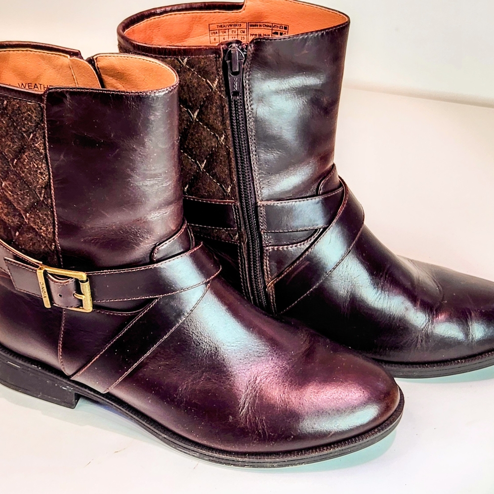 Vionic Thea Brown Leather Boots Quilted Weather Resistant Women's 6 Mid Calf.
